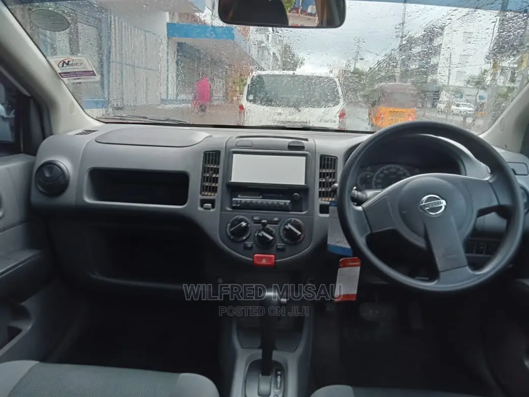 Nissan Advan 2014 White