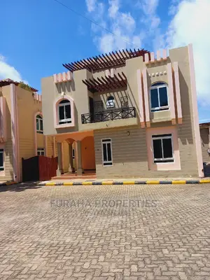 5bdrm Maisonette in Nyali for Sale
