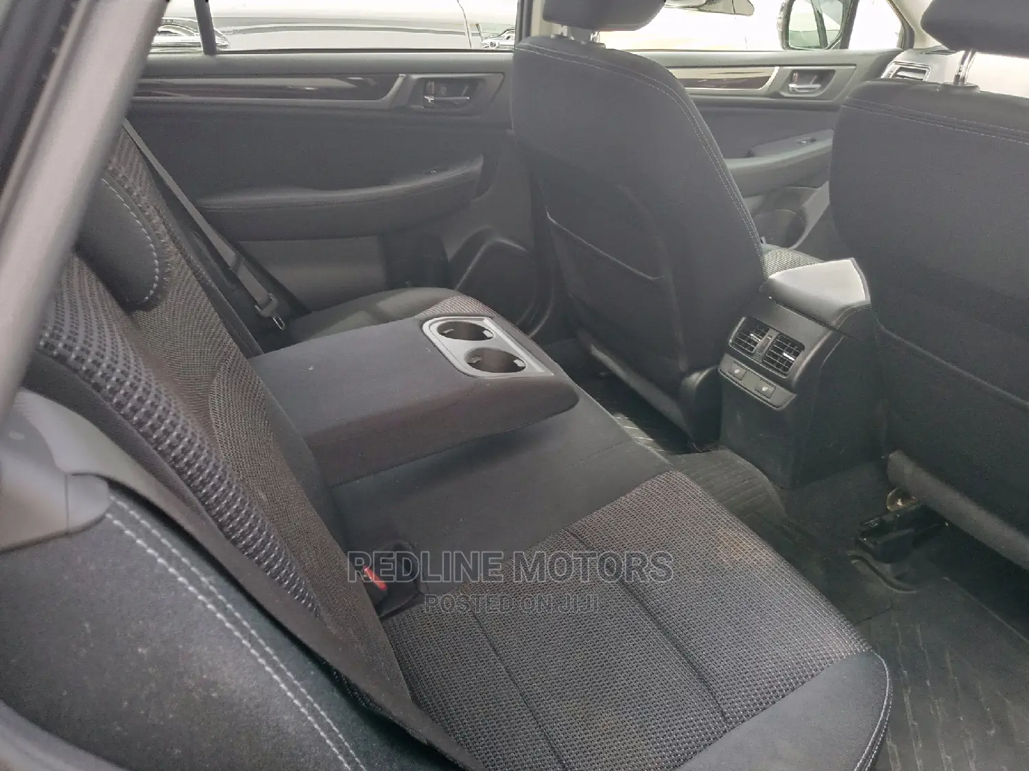 Subaru Outback 2.5i AWD 2016 Matt Black
