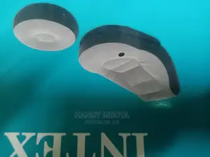 Inflatable Seat With Free Pump