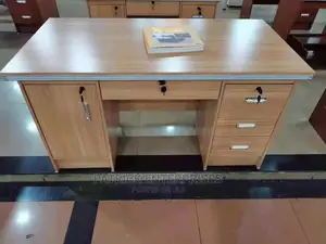Executive Office Desks 1.4 Mtrs