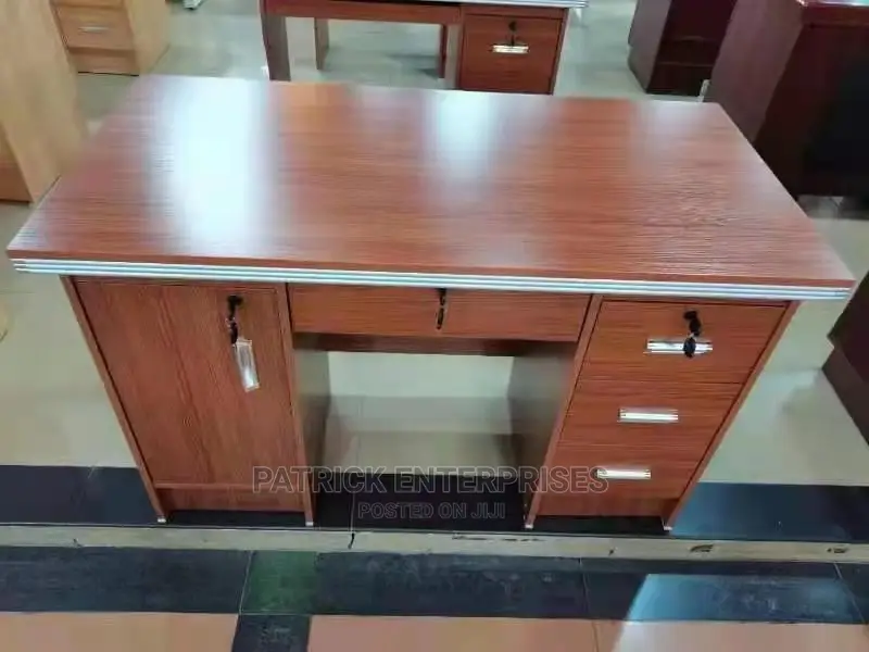 Executive Office Desks 1.4 Mtrs