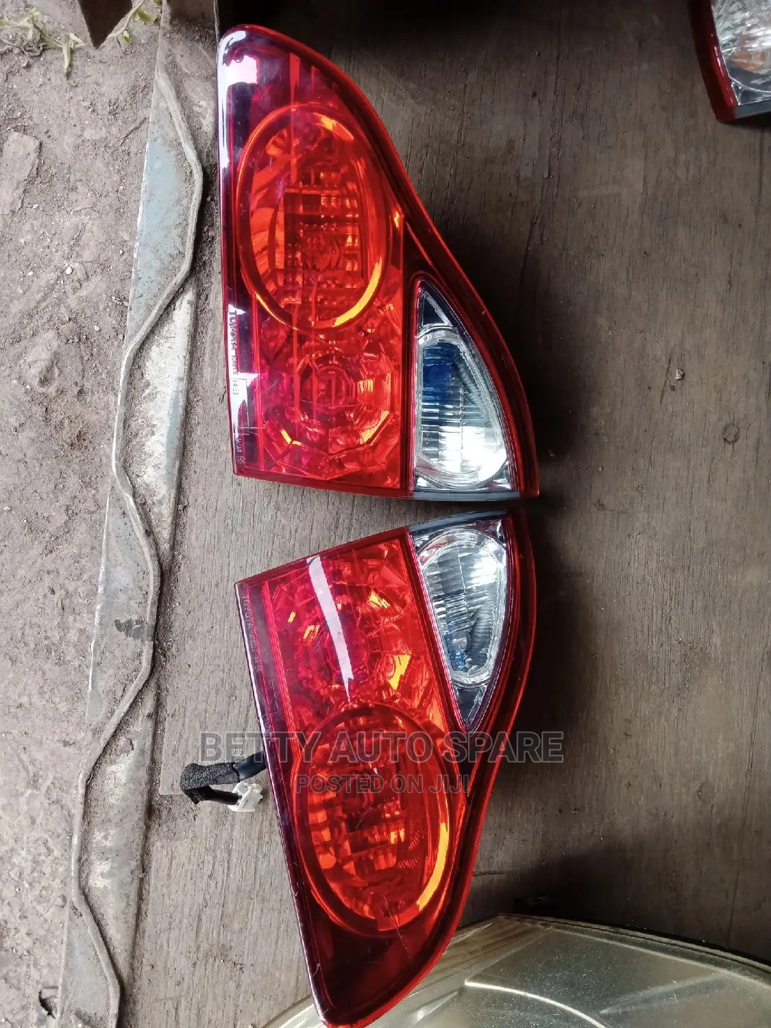 Toyota Ipsum Bootlights