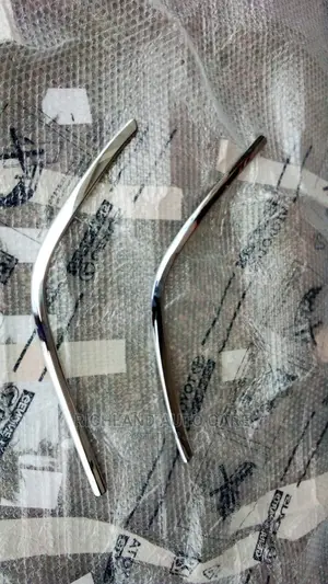 Bumper Chrome Harrier Zsu60