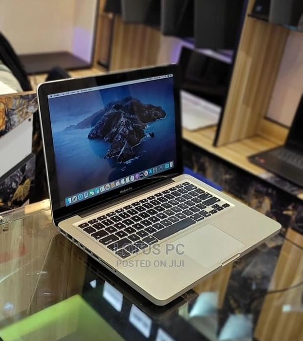 Laptop Apple MacBook Pro 4GB Intel Core I5 HDD 500GB - main view