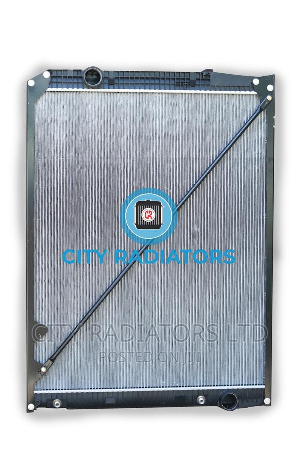 Mercedes-Benz Actros Radiator.