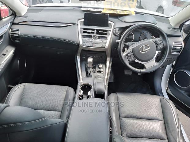 Lexus NX 200 AWD 2016 White - thumbnail 3