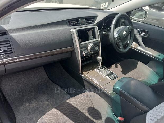 Toyota Mark X 2.5 AWD 2016 White - thumbnail 3