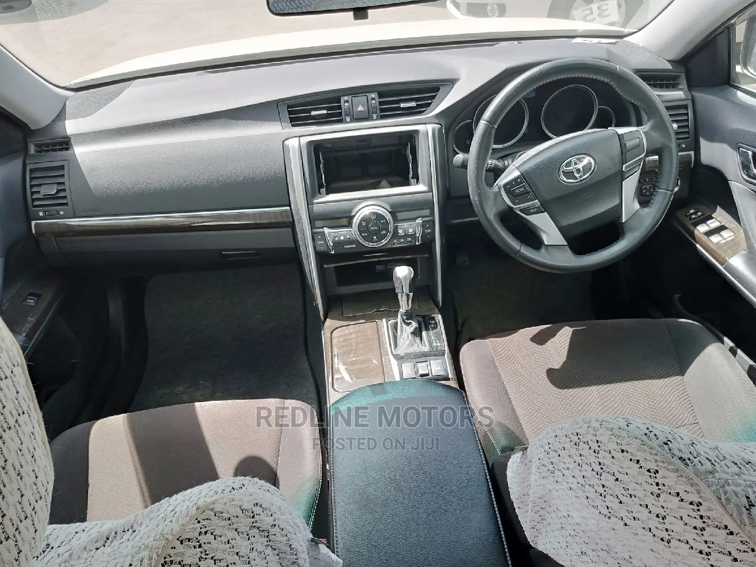 Toyota Mark X 2.5 AWD 2016 White