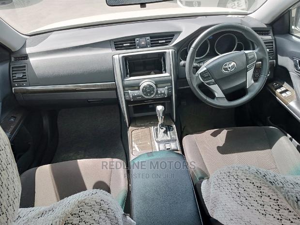 Toyota Mark X 2.5 AWD 2016 White - thumbnail 7