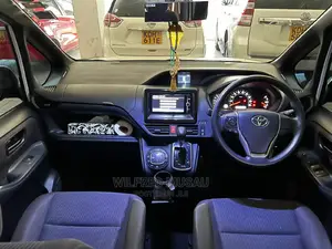 Toyota Voxy 2015 White