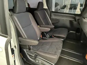 Toyota Voxy 2015 White