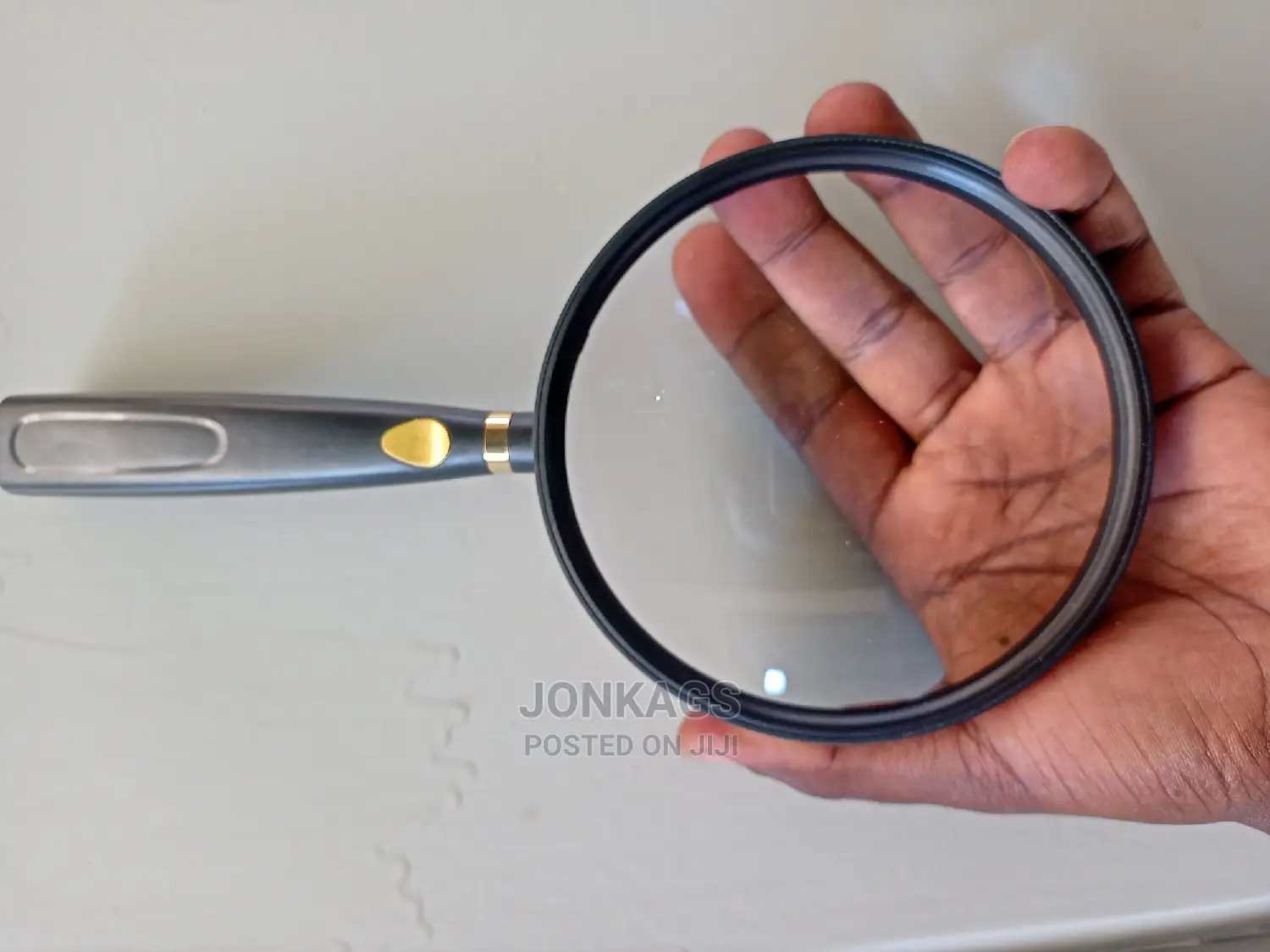 Hand-Held Magnifying Glass 110mm