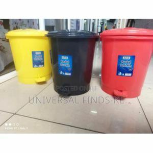10ltrs Adix Waste Bin/Pedal Dustbin - thumbnail 2