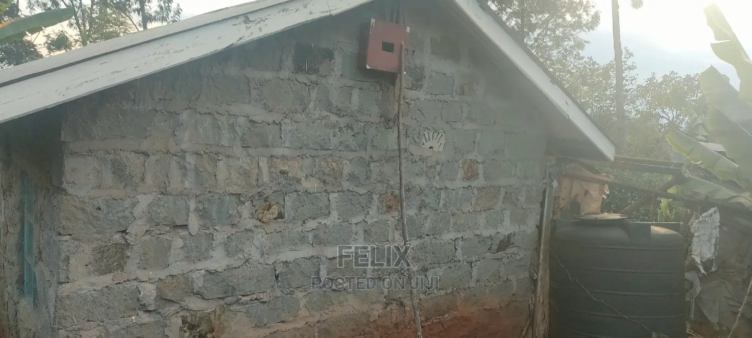 1/4 Plot Karatina/Kiawarigi 2bdrm House