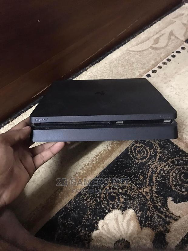 Slim Ps4 Ex Uk, 500GB - thumbnail 3