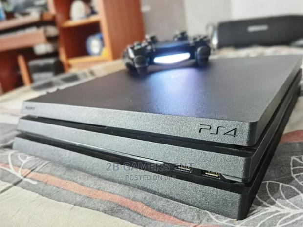 Play Station 4 Pro, Used Like New