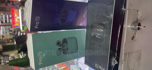 Pro 7s Wireless Headsets. - thumbnail 2