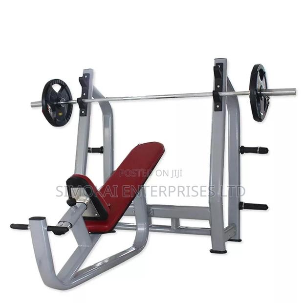 Heavy Duty Commercial* Inclined Bench