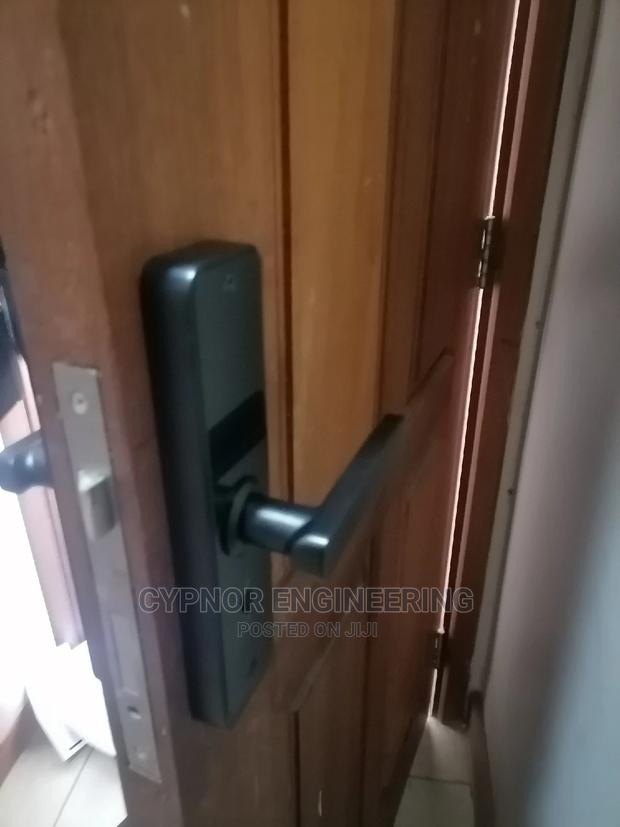 Homes Wifi,Cards And Passwords Smart Lock - main view