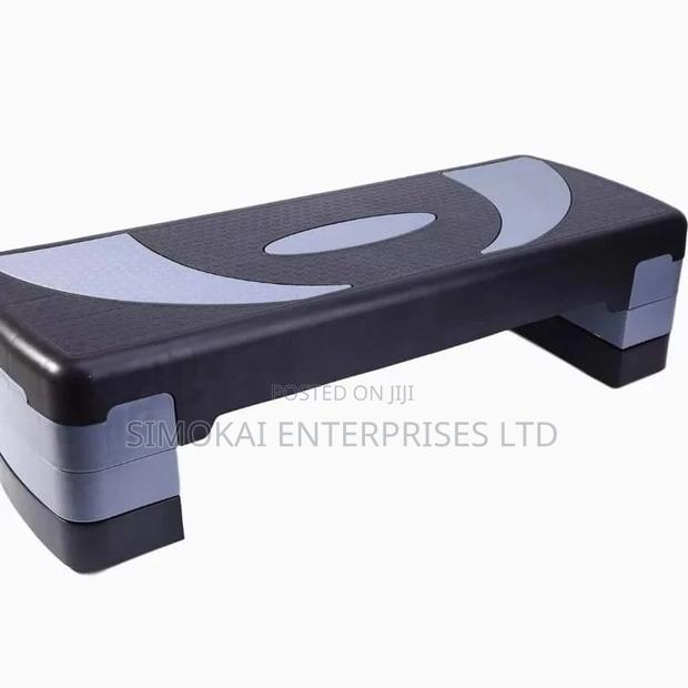 Aerobic Exercise Stepper* Steppers - main view