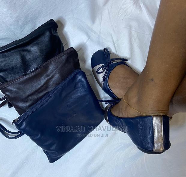 Comfy Foldable Flats With a Matching Pouch - thumbnail 2