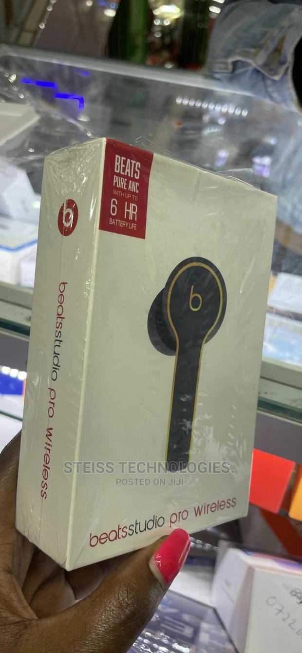 Beats-Wireless Headsets. - main view