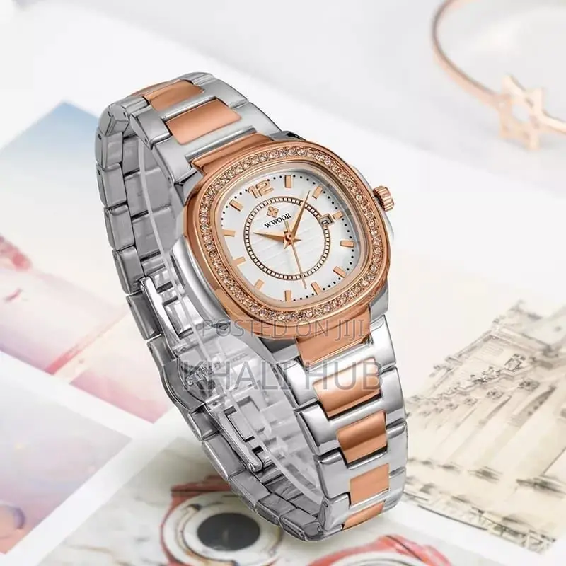 Wwoor Ladies Watch Model 8877