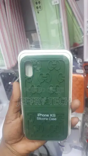 iPhone X / XS Silicone Case Forest Green