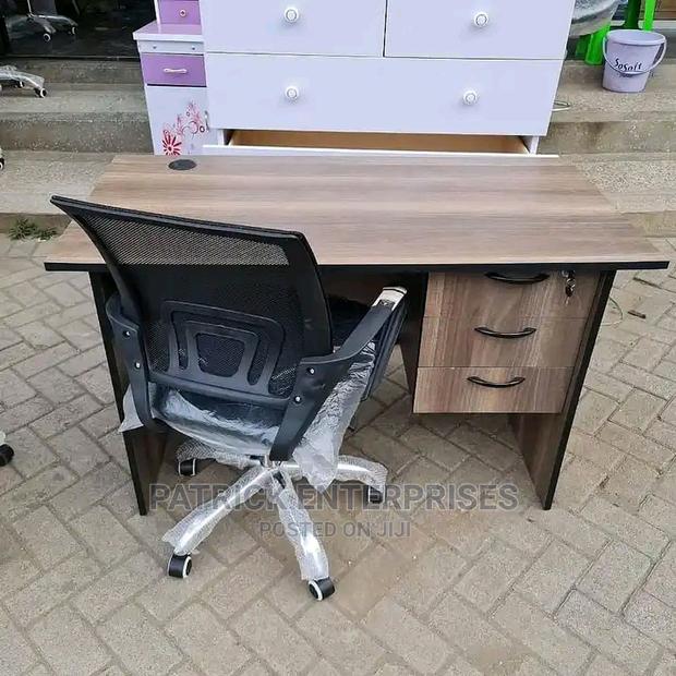 1.2 Mtrs Office Desk Plus Low Back Recliner Mesh Chair - thumbnail 3