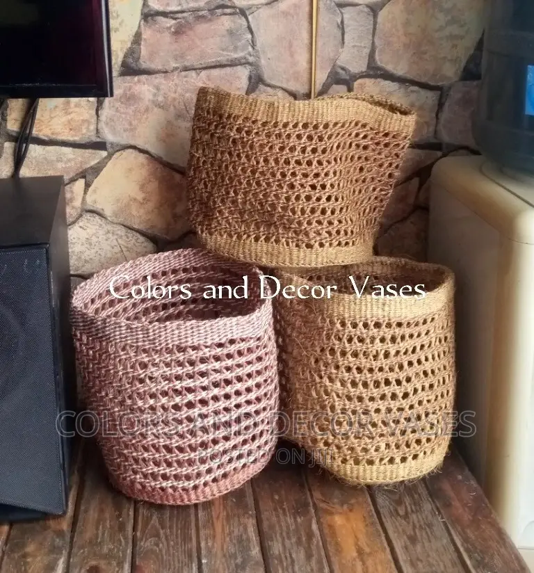 Baskets Kiondos Vases
