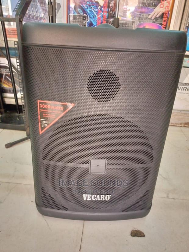 Powered Speaker EON15" - main view