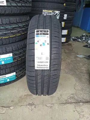 195/65r15 Goodyear 91V