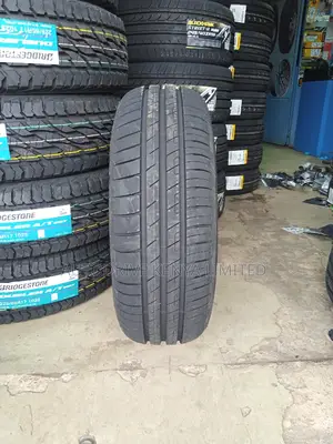 195/65r15 Goodyear 91V