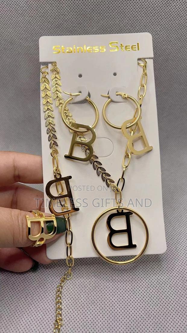 Fade Free Jewelry Necklace Earrings Bracelet Ring Gift Set