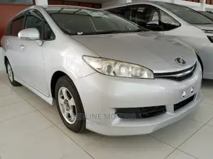 Toyota Wish 2016 Silver