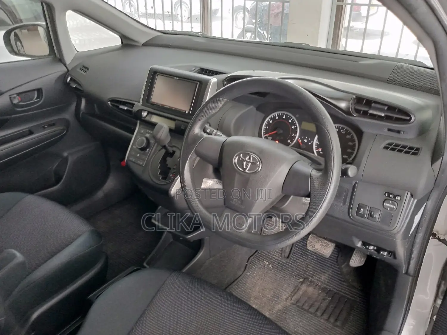 Toyota Wish 2016 Silver