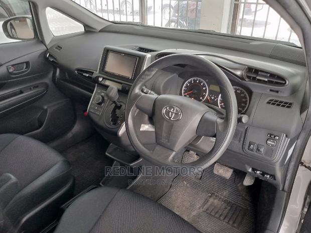 Toyota Wish 2016 Silver - thumbnail 3