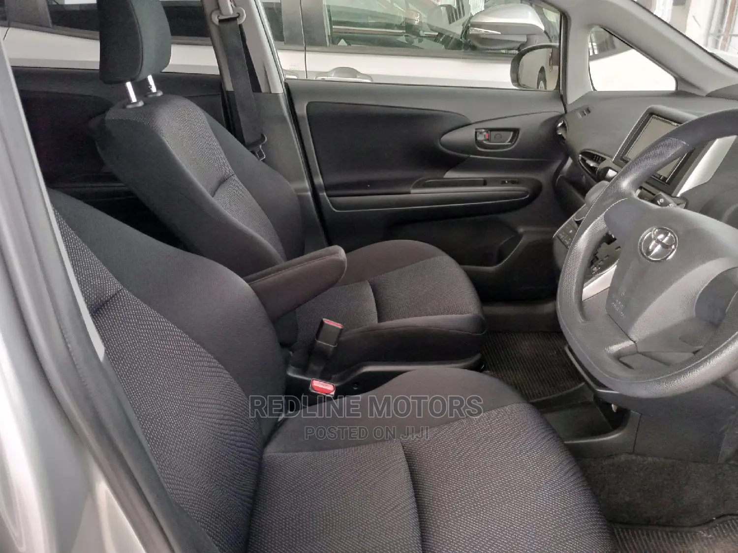 Toyota Wish 2016 Silver