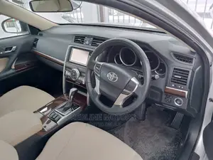 Toyota Mark X 2.5 AWD 2016 Silver