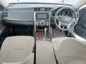 Toyota Mark X 2.5 AWD 2016 Silver