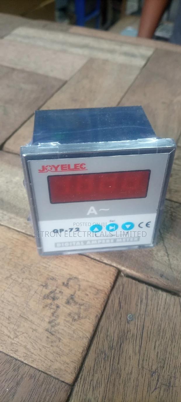 Digital Amperemeter - main view