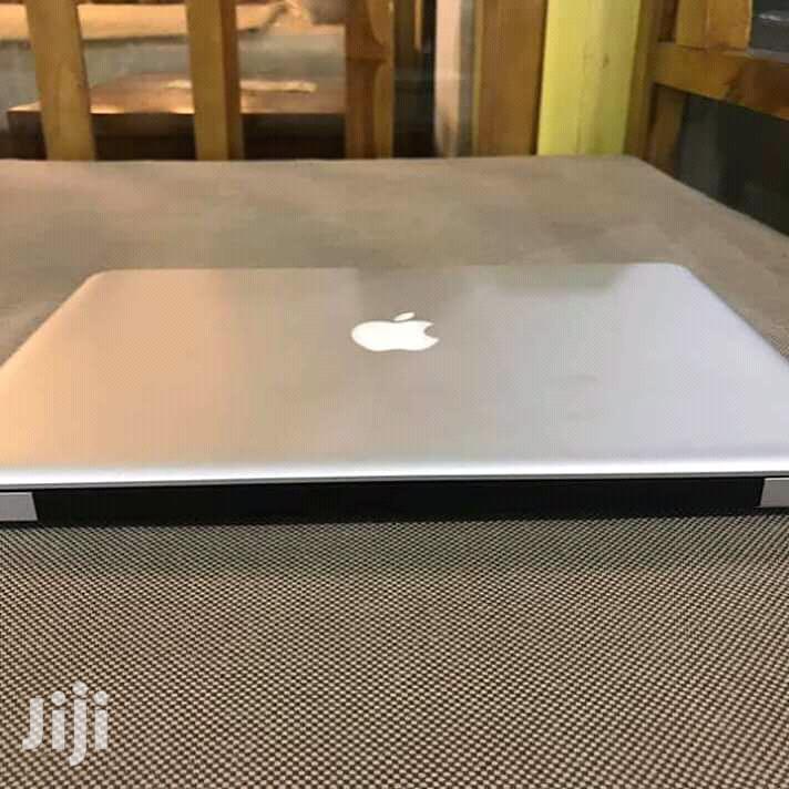 Laptop Apple MacBook Pro 4GB Intel Core i5 HDD 500GB
