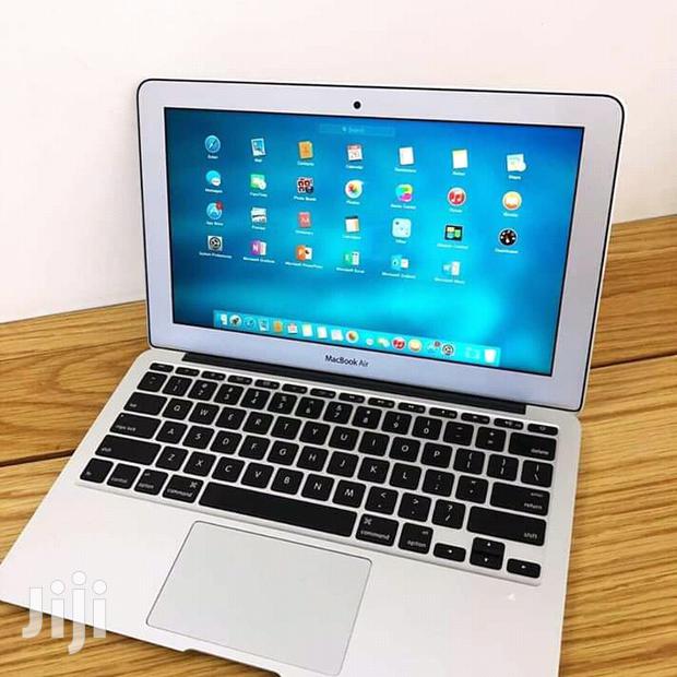 Laptop Apple MacBook Air 8GB Intel Core i5 SSD 256GB - main view