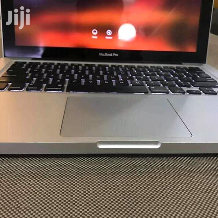 Laptop Apple MacBook Pro 4GB Intel Core i5 HDD 500GB
