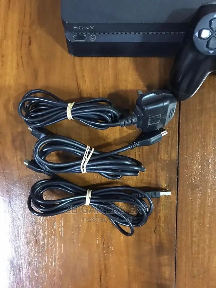 Slim Play Station 4, All Accessories