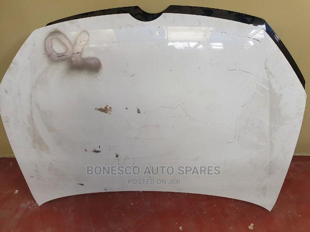 Golf 6 Bonnet Assembly