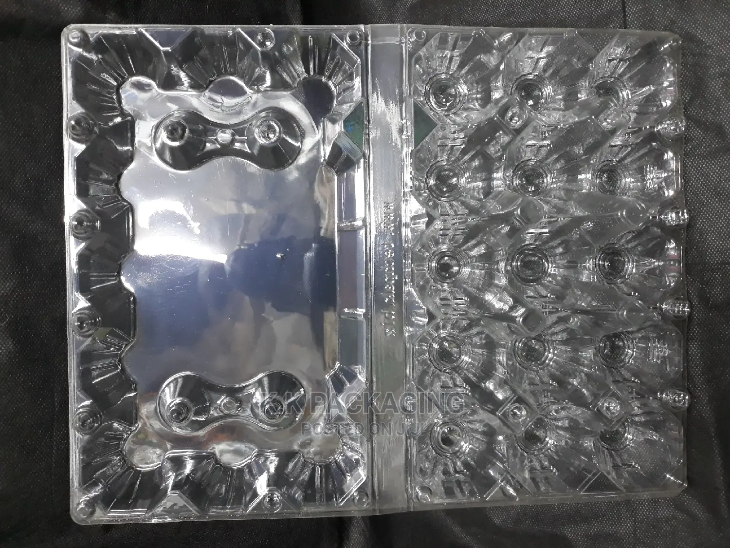 Empty Trays
