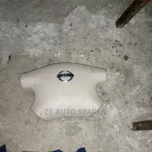 Nissan B15 Airbag