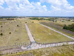 Plots in Malaa- 899,000
